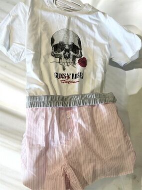 Primitive Dont Cry T-Shirt Guns N' Roses Skull Graphic NWT Sz.M